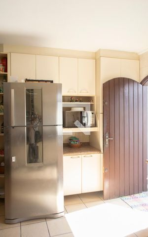 Casa para alugar com 239m², 3 quartos e 5 vagasCozinha