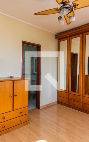 Apartamento à venda com 133m², 3 quartos e 2 vagas Apartamento à venda com 133m², 3 quartos e 2 vagasSuíte