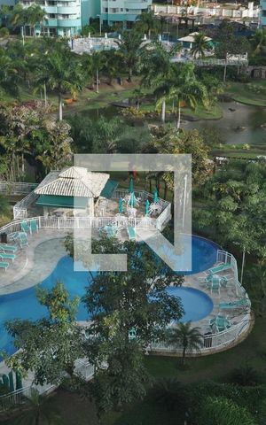 Apartamento à venda com 78m², 2 quartos e 1 vagaVista da Suite com a Piscina ao fundo