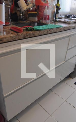Apartamento à venda com 78m², 2 quartos e 1 vagaCozinha - Armários