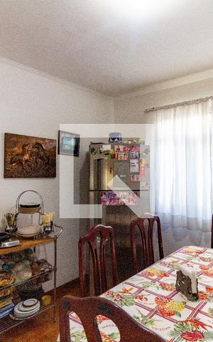 Casa à venda com 460m², 4 quartos e 5 vagas Casa à venda com 460m², 4 quartos e 5 vagasSala 4