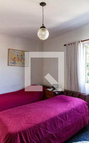 Casa à venda com 460m², 4 quartos e 5 vagas Casa à venda com 460m², 4 quartos e 5 vagasSuíte 3