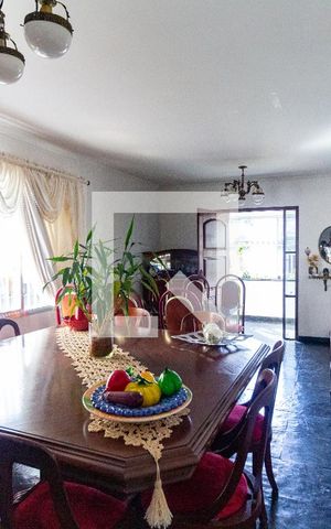 Casa à venda com 460m², 4 quartos e 5 vagas Casa à venda com 460m², 4 quartos e 5 vagasSala 2