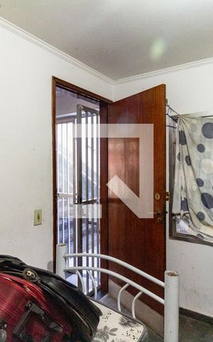 Casa à venda com 460m², 4 quartos e 5 vagas Casa à venda com 460m², 4 quartos e 5 vagasQuarto de Serviço