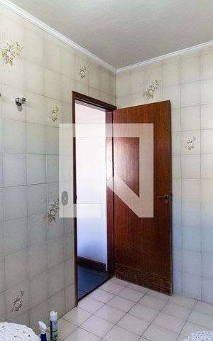 Casa à venda com 460m², 4 quartos e 5 vagas Casa à venda com 460m², 4 quartos e 5 vagasBanheiro da Suíte 3