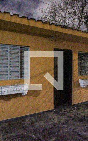 Casa de condomínio para alugar com 36m², 1 quarto e 1 vaga Casa de condomínio para alugar com 36m², 1 quarto e 1 vagaÁrea Externa