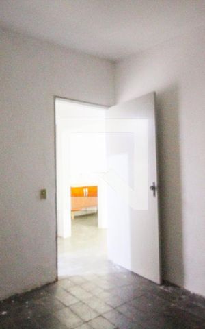Casa de condomínio para alugar com 36m², 1 quarto e 1 vaga Casa de condomínio para alugar com 36m², 1 quarto e 1 vagaQuarto