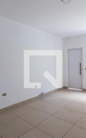 Casa para alugar com 80m², 2 quartos e 1 vagaSala