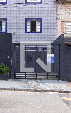 Casa para alugar com 80m², 2 quartos e 1 vagaFachada