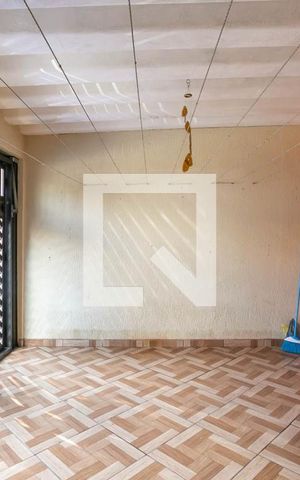 Casa à venda com 114m², 2 quartos e 1 vaga Casa à venda com 114m², 2 quartos e 1 vagaGaragem e área de serviço