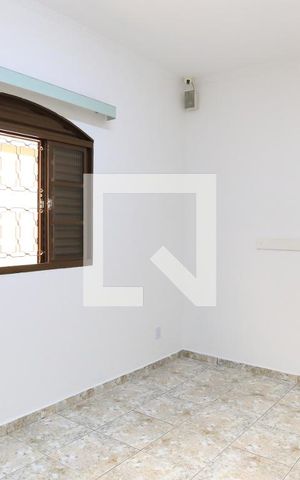 Casa para alugar com 300m², 3 quartos e 5 vagasQuarto