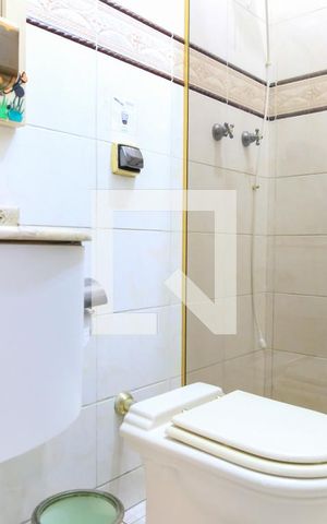 Casa para alugar com 300m², 3 quartos e 5 vagasBanheiro