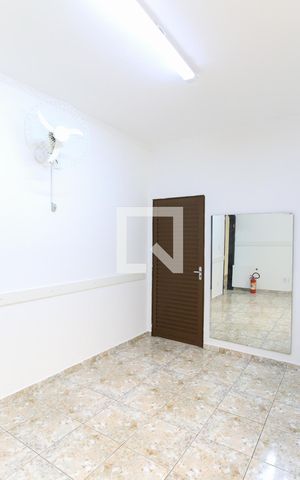 Casa para alugar com 300m², 3 quartos e 5 vagasQuarto