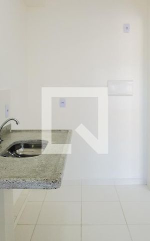 Apartamento à venda com 48m², 2 quartos e 1 vaga Apartamento à venda com 48m², 2 quartos e 1 vagaCozinha e Área de Serviço
