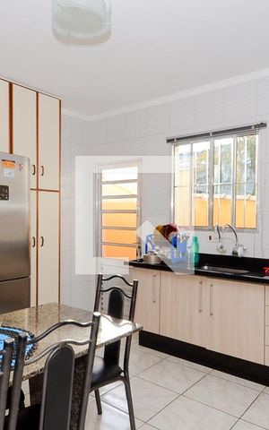 Casa à venda com 169m², 3 quartos e 2 vagasCozinha