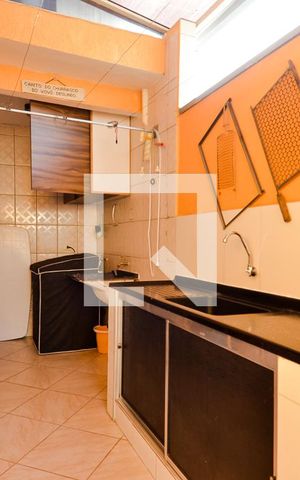Casa à venda com 169m², 3 quartos e 2 vagasÁrea de Serviço