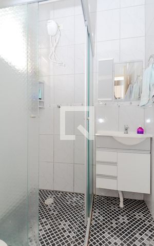 Casa à venda com 169m², 3 quartos e 2 vagasBanheiro Social