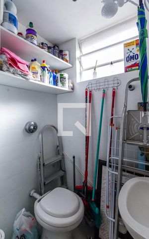 Apartamento à venda com 79m², 2 quartos e 1 vagaBanheiro de serviço