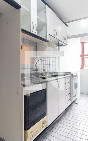 Apartamento à venda com 56m², 2 quartos e 1 vaga Apartamento à venda com 56m², 2 quartos e 1 vagaCozinha