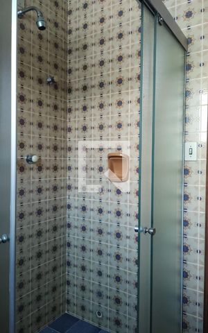 Casa à venda com 300m², 5 quartos e 6 vagas