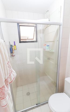 Apartamento para alugar com 55m², 2 quartos e 1 vaga Apartamento para alugar com 55m², 2 quartos e 1 vagaBanheiro