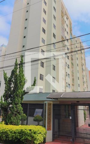 Apartamento para alugar com 55m², 2 quartos e 1 vaga Apartamento para alugar com 55m², 2 quartos e 1 vagaFachada