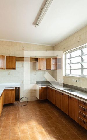 Casa para alugar com 202m², 3 quartos e 2 vagas Casa para alugar com 202m², 3 quartos e 2 vagasCozinha