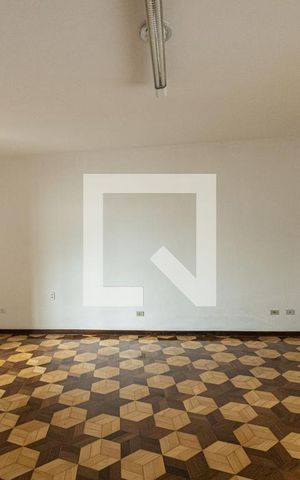 Casa para alugar com 202m², 3 quartos e 2 vagas Casa para alugar com 202m², 3 quartos e 2 vagasSala