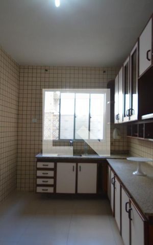 Casa de condomínio para alugar com 180m², 3 quartos e sem vagaCozinha