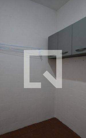 Casa de condomínio para alugar com 180m², 3 quartos e sem vagaÁrea de Serviço