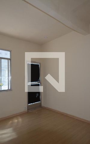 Casa de condomínio para alugar com 180m², 3 quartos e sem vagaQuarto 1 suite