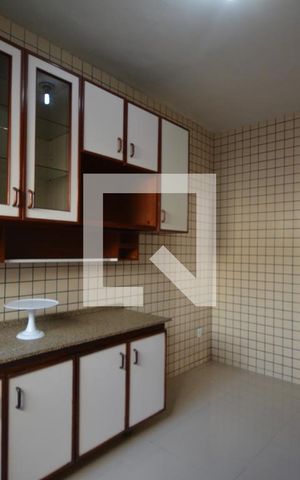 Casa de condomínio para alugar com 180m², 3 quartos e sem vagaCozinha