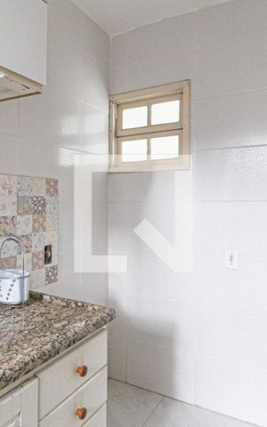 Casa à venda com 120m², 2 quartos e 2 vagas Casa à venda com 120m², 2 quartos e 2 vagasCozinha