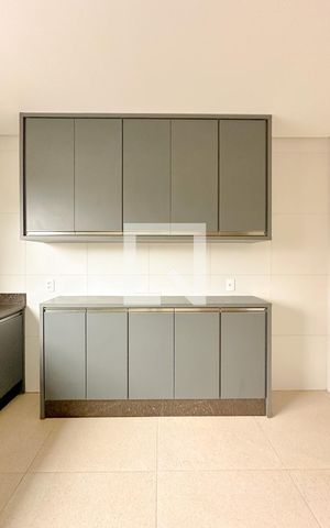 Casa para alugar com 194m², 4 quartos e 1 vagaCozinha