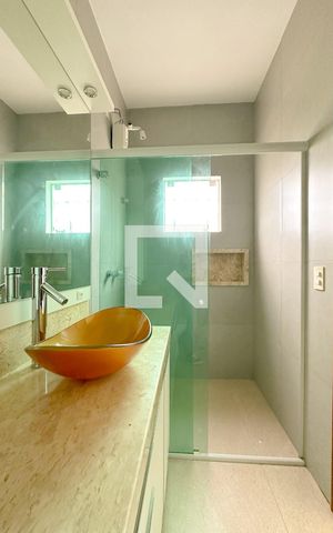 Casa para alugar com 194m², 4 quartos e 1 vagaBanheiro da Suíte 1