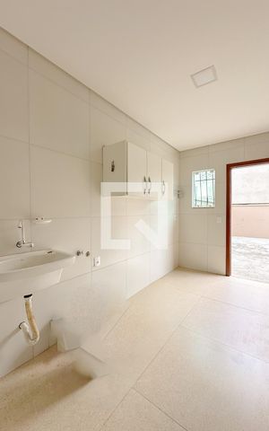 Casa para alugar com 194m², 4 quartos e 1 vagaLavanderia