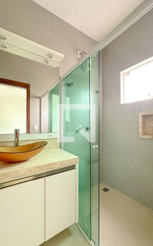 Casa para alugar com 194m², 4 quartos e 1 vagaBanheiro da Suíte 1