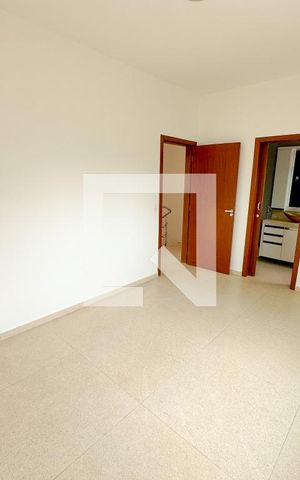 Casa para alugar com 194m², 4 quartos e 1 vagaSuíte 1