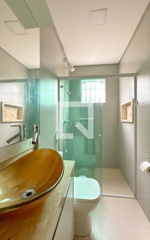Casa para alugar com 194m², 4 quartos e 1 vagaBanheiro