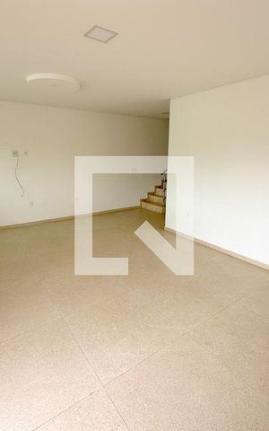 Casa para alugar com 194m², 4 quartos e 1 vagaSala