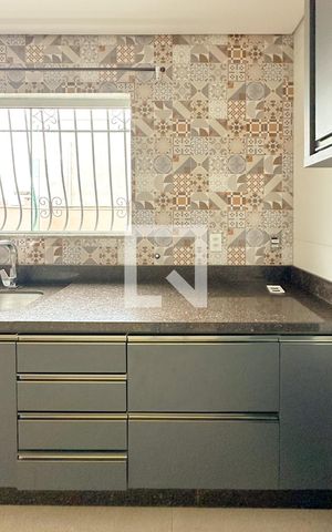 Casa para alugar com 194m², 4 quartos e 1 vagaCozinha