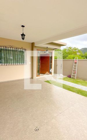 Casa para alugar com 194m², 4 quartos e 1 vagaGaragem