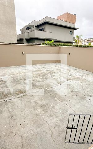 Casa para alugar com 194m², 4 quartos e 1 vagaÁrea externa