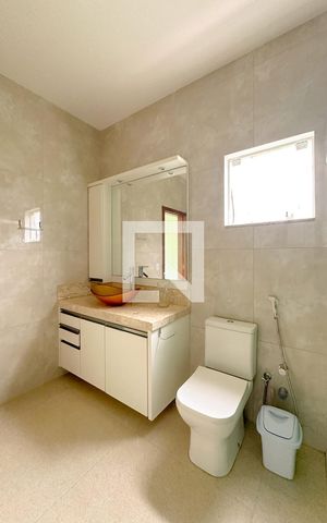 Casa para alugar com 194m², 4 quartos e 1 vagaBanheiro da Suíte 2