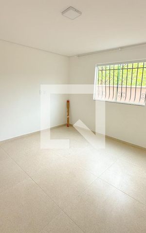 Casa para alugar com 194m², 4 quartos e 1 vagaQuarto