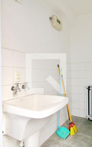 Casa à venda com 180m², 4 quartos e 4 vagas Casa à venda com 180m², 4 quartos e 4 vagasÁrea de Serviço