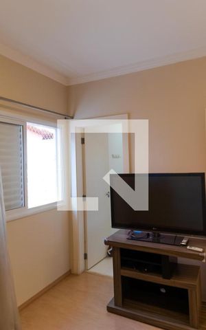 Casa de condomínio à venda com 180m², 3 quartos e 2 vagas Casa de condomínio à venda com 180m², 3 quartos e 2 vagasSuíte