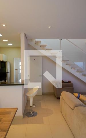 Casa de condomínio à venda com 180m², 3 quartos e 2 vagas Casa de condomínio à venda com 180m², 3 quartos e 2 vagasSalas