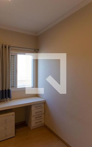 Casa de condomínio à venda com 180m², 3 quartos e 2 vagas Casa de condomínio à venda com 180m², 3 quartos e 2 vagasQuarto 02
