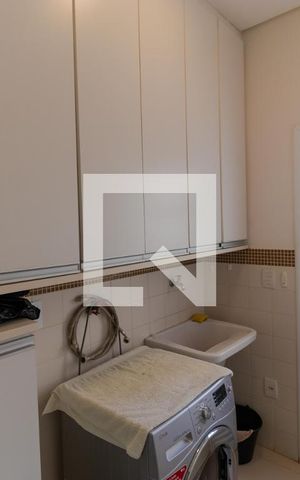 Casa de condomínio à venda com 180m², 3 quartos e 2 vagas Casa de condomínio à venda com 180m², 3 quartos e 2 vagasÁrea de Serviço